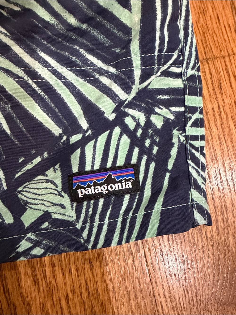 Boy’s Patagonia Swim Trunks. Size Small. Like New Condition. - Picture 5 of 11